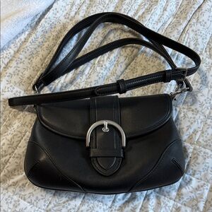 Elegant Black Leather Shoulder Bag Quince like new